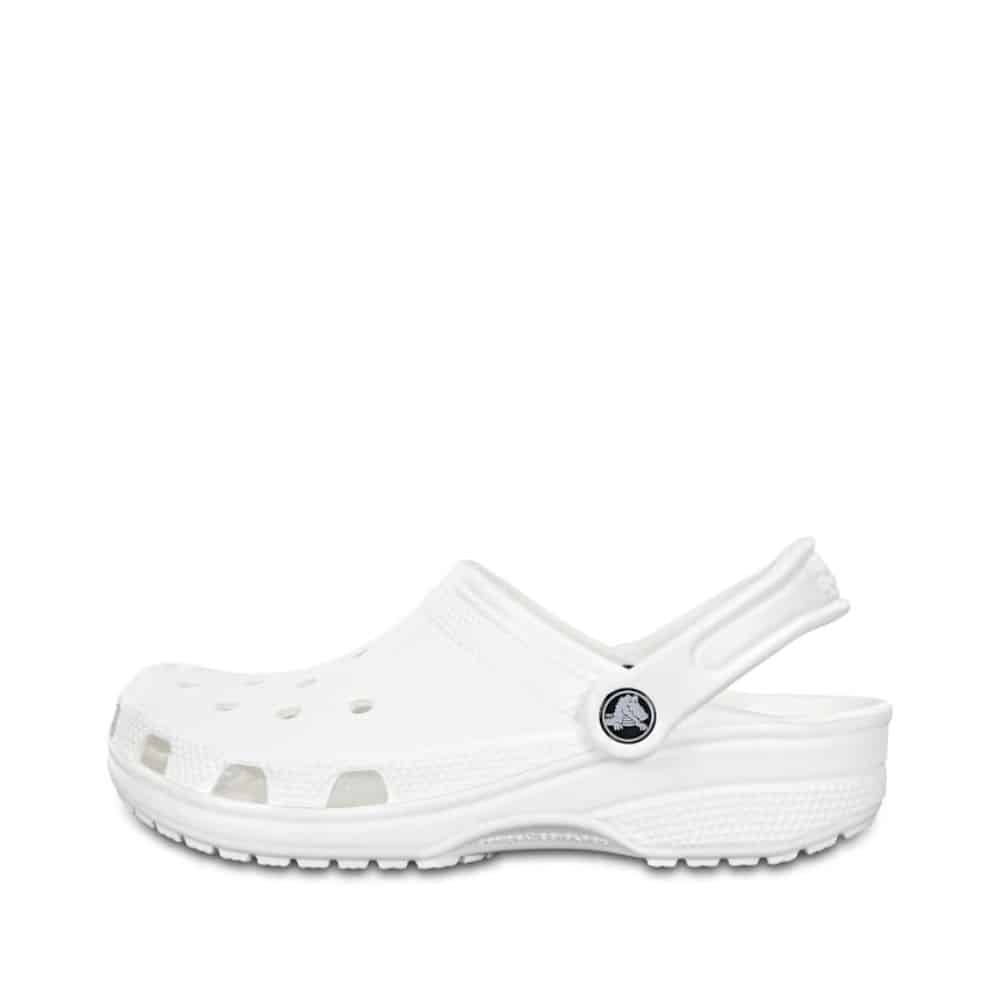 Crocs sandal til dame i hvid med rem og bløde såler