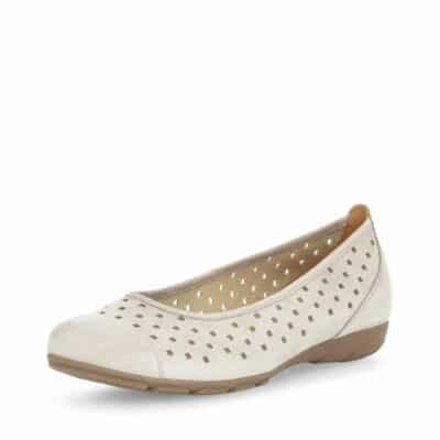 Gabor ballerinasko til dame i beige lavet af skind med huller på siden
