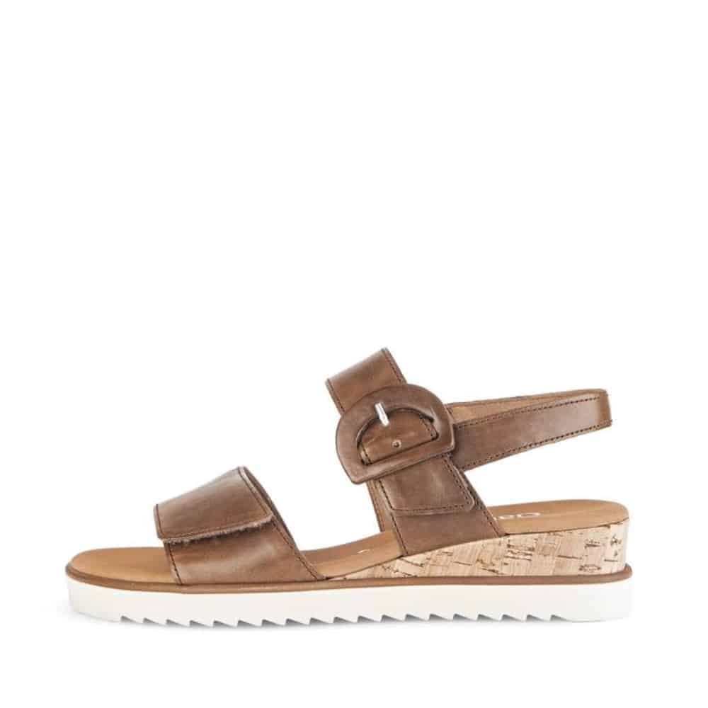 Gabor lædersandal til dame i brun med kilehæl og velcro