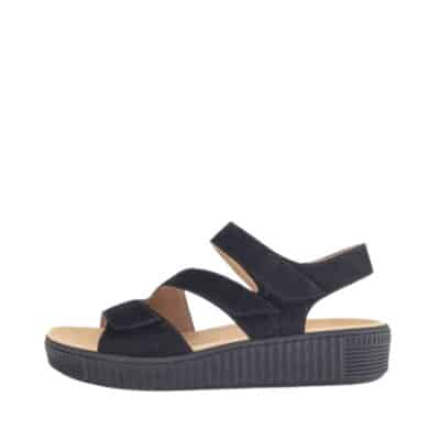 Gabor sandal til dame i sort læder med 3 velcrolukninger og kilehæl