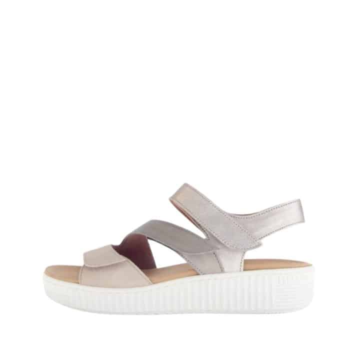 Gabor sandal til dame i beige med udtagelig sål og velcroemme