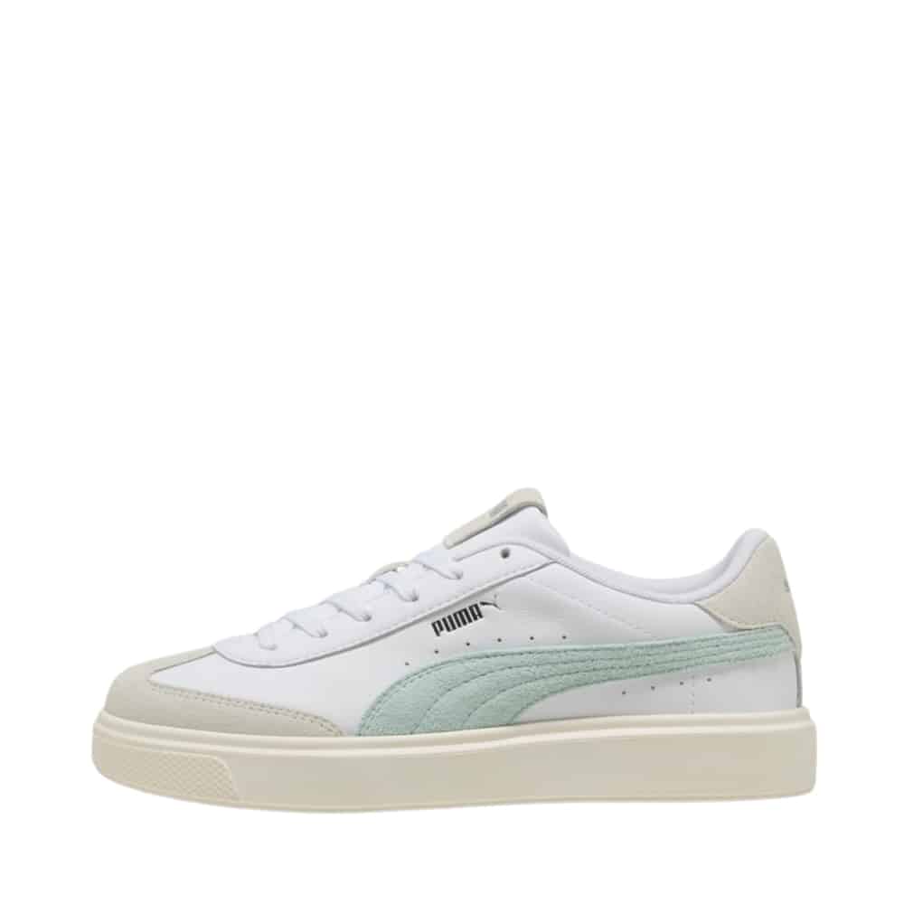 Puma Lajla T-Toe sneakers i hvid. Læderoverdel, blød kvalitet og smuk farvekombination. Model: 397734-07.