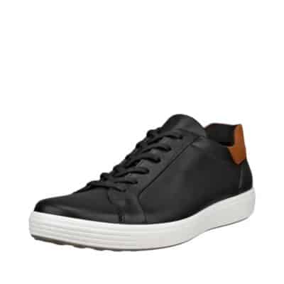 Ecco Soft 7 M sneakers til herre i sort læder. Slip on sko som tages på uden brug af hænder