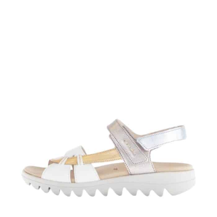 Gabor sandal til dame i hvid farvekombination, lavet af skind med to velcroremme