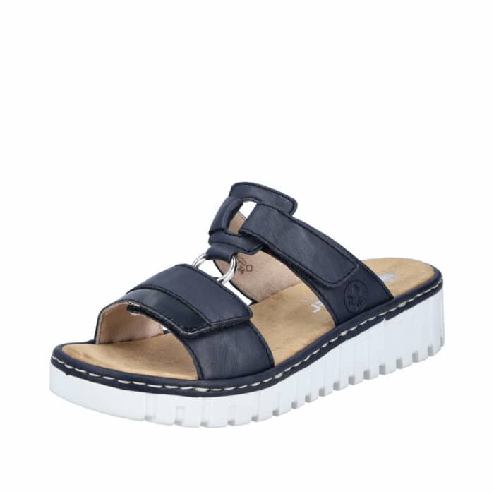 Rieker sandal til dame i mørkeblå med to velcroremme og stødabsorberende kilehæl på 4 cm.