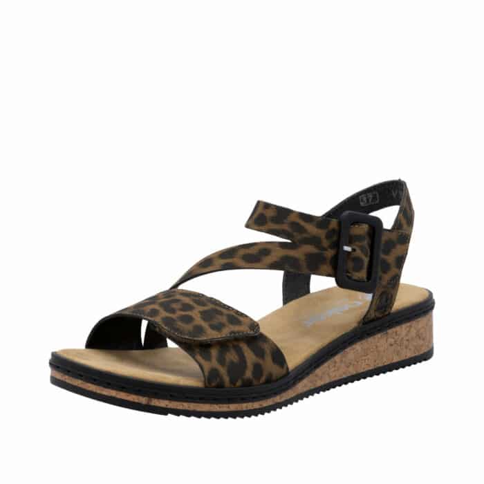 Rieker sandal til dame i leopard med velcroremme og stødabsorberende kilehæl på 3,5 cm