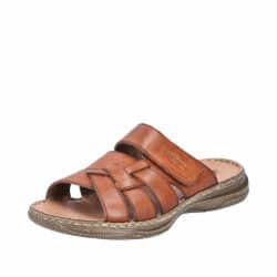 Rieker sandal til herre i brun med flettet overdel i skind samt stødabsorberende sål.