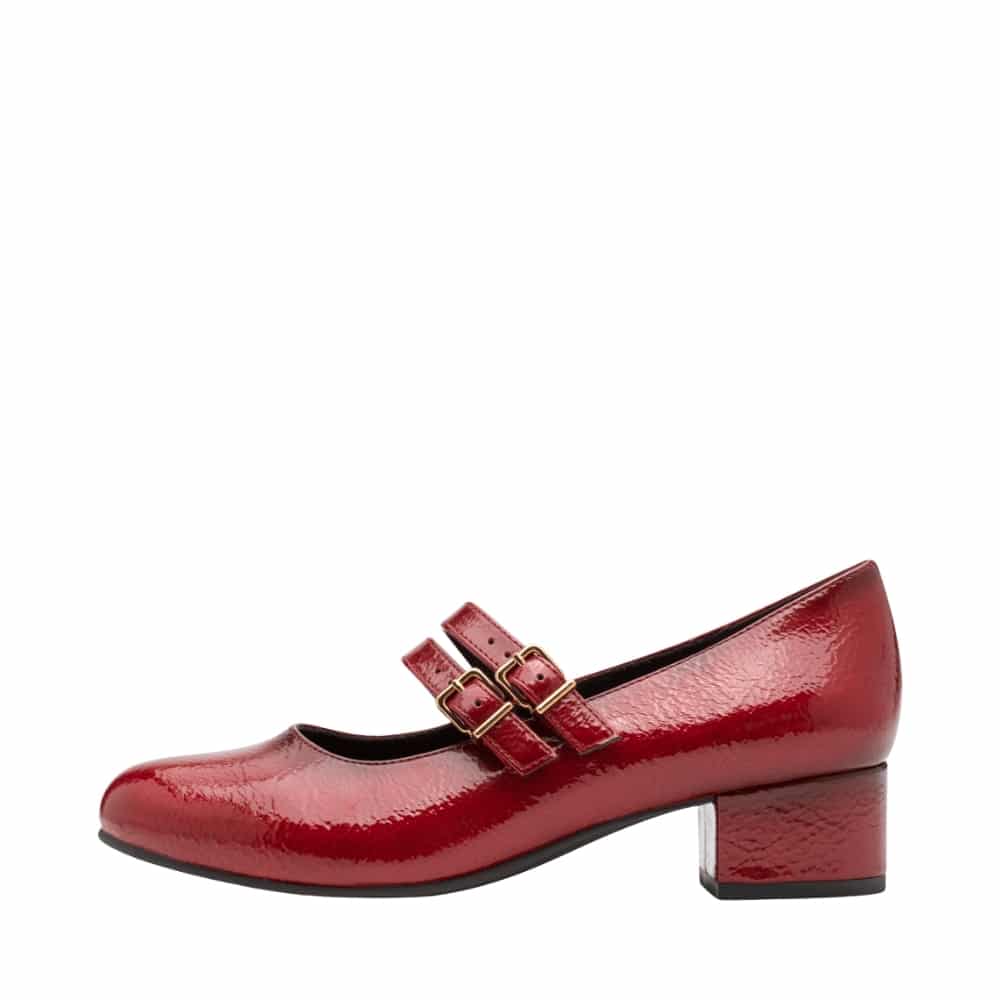 Jana pumps til dame i rød lak, med to justerbare spænder og blokhæl på 4 cm