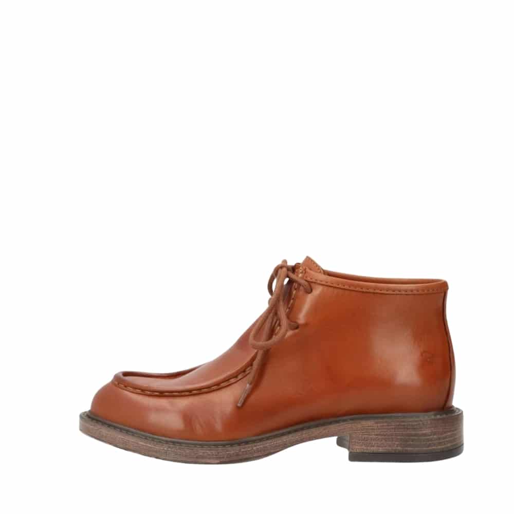 Shoedesign Copenhagen Moana støvle til dame i cognac med 100% skindkvalitet og snørebånd