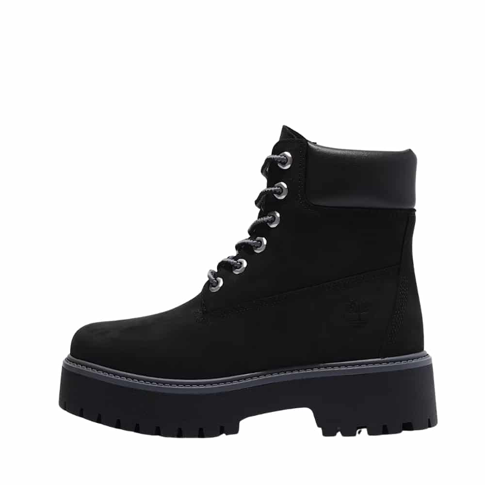 Timberland Stone Street støvle til dame i sort, fremstillet af vandtæt læder med snørebånd og udtagelig sål samt plateausål på 5 cm.