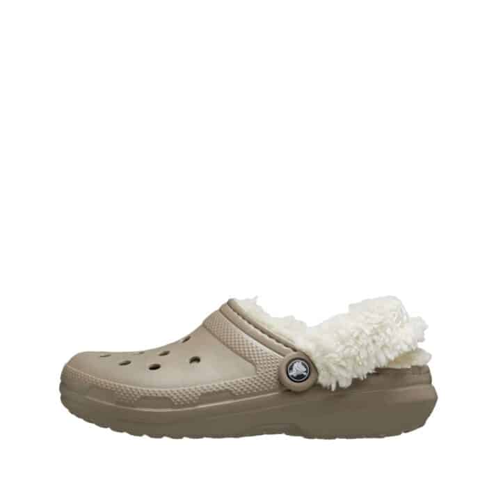 Crocs sandal til dame i brun med varm fleeceforing samt foret hælrem