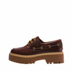 Timberland Stone Street sejlersko til dame i mørkebrunt læder med lædersnørebånd og plateaugummisål på 5 cm.