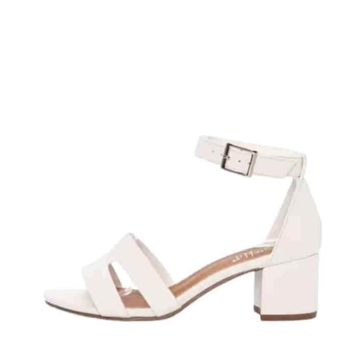 Duffy Rivello Diciotto sandal til dame i hvid med blokhæl på 5,5 cm.