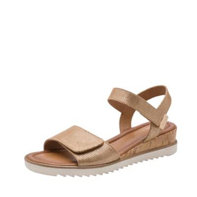 Tamaris sandal til dame i bronze med velcroremme og en kilehæl på 4,5 cm