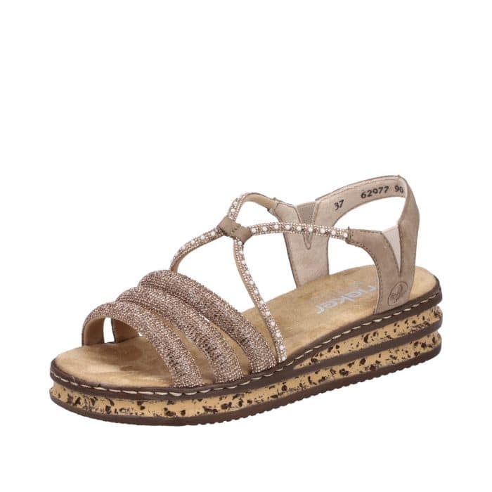 Rieker sandal til dame i beige med flotte glimmer detaljer og stødabsorberende sål med kort kilehæl på 4 cm