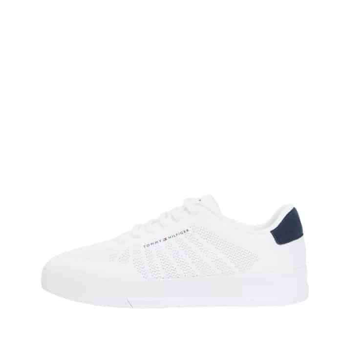 Tommy Hilfiger Court Knit sneakers til herre i hvid med udtagelig sål og snørebånd