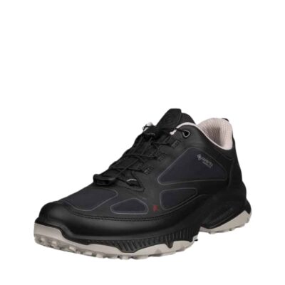 Ecco sneakers til dame i sort med elastiske snøre og GoreTex.