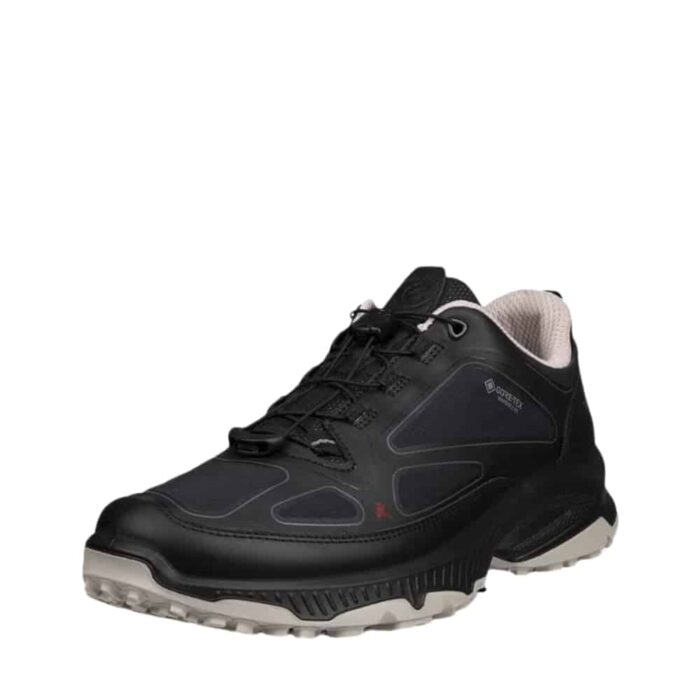 Ecco sneakers til dame i sort med elastiske snøre og GoreTex.
